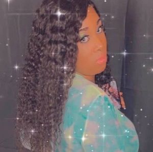 Meet your Posher, Katrina